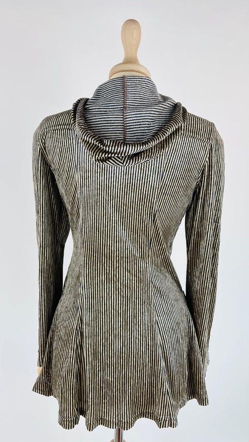 Felpa a righe con cartellino