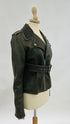 Biker in pelle verde