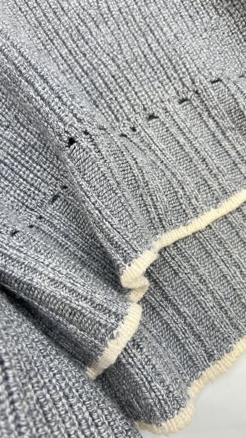 Maglia in lana con bordini