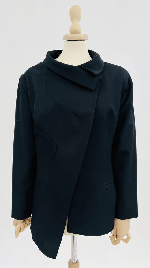 Blazer nero asimmetrico