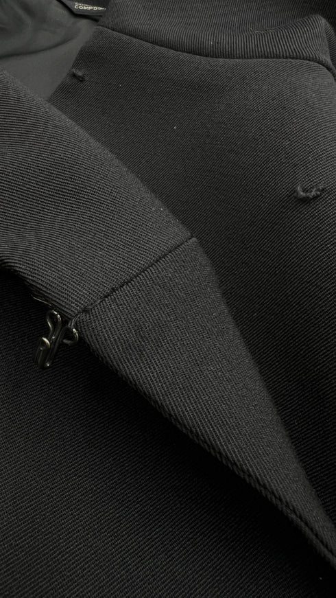 Blazer nero asimmetrico