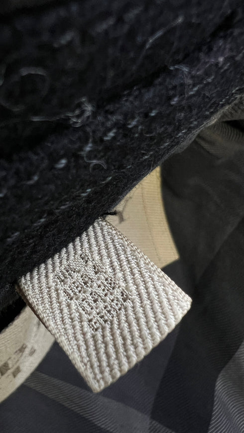 Cappotto pelle e borchie