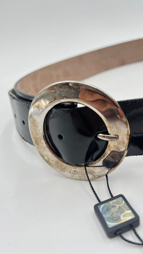 Cintura fibbia rotonda con cartellino