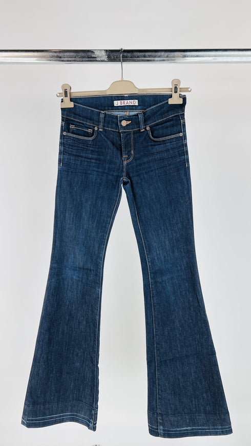 Jeans a zampa blu scuro