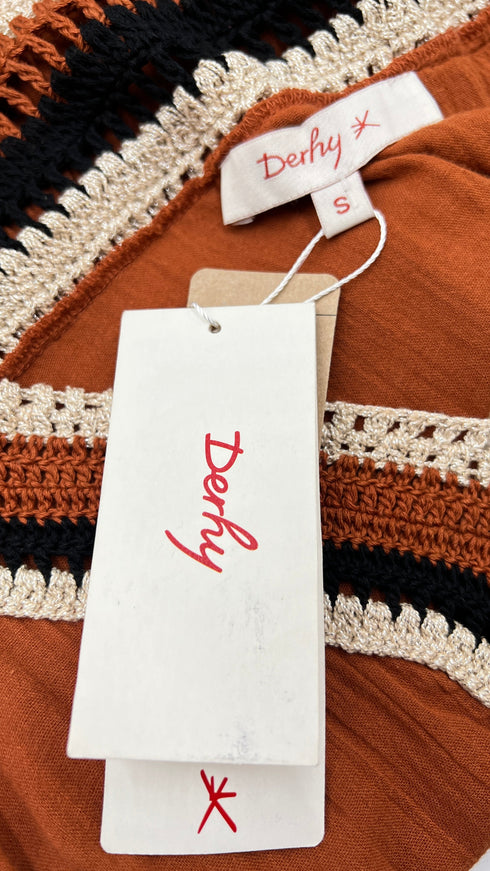 Abito lungo con inserti e cartellino