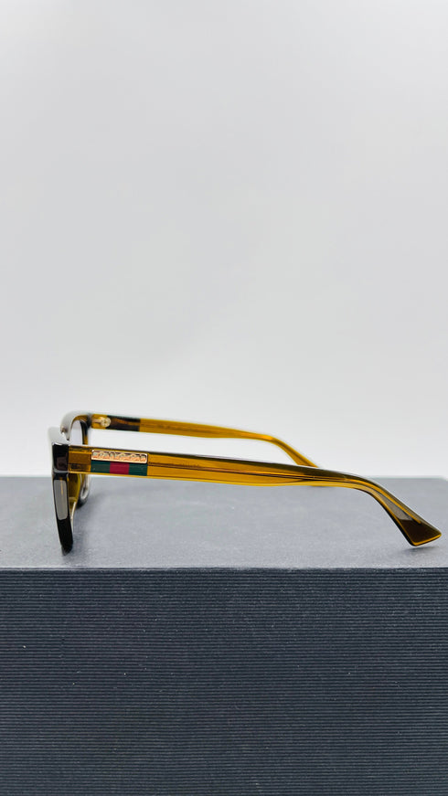 Occhiali da sole semitrasparenti