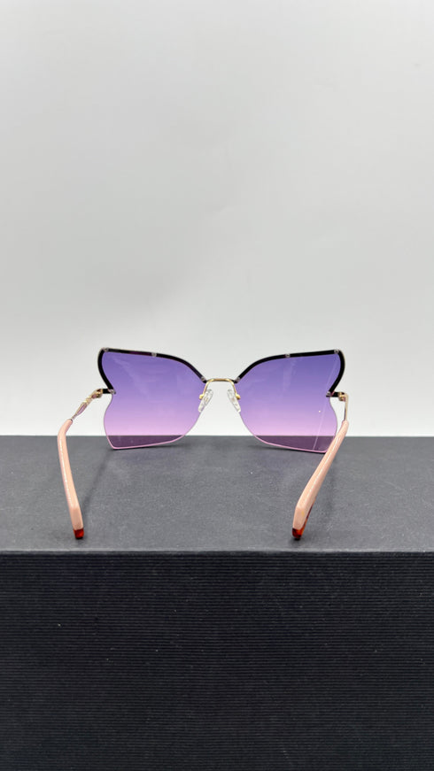 Occhiali da sole a farfalla