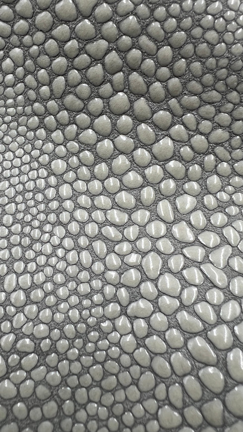 Giacca corta in pelle lavorata