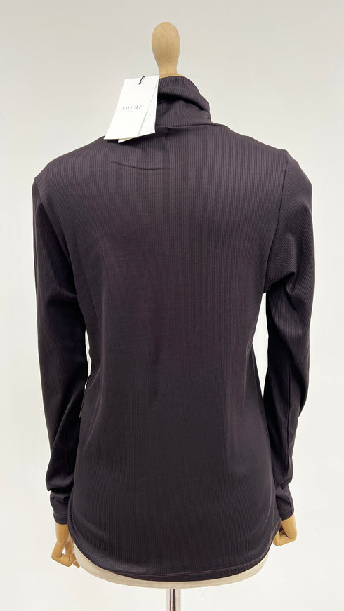 Dolcevita in cotone con cartellino