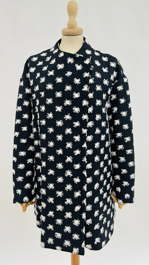 Soprabito nero ricamato