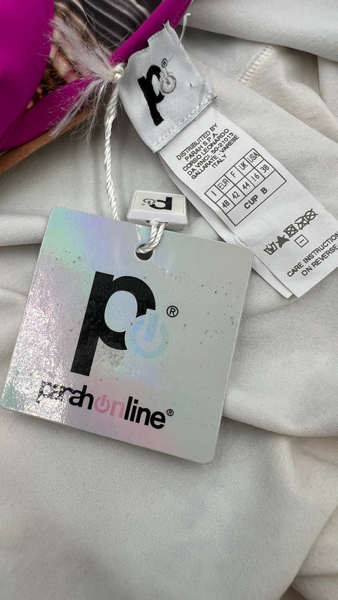 Costume intero con cartellino