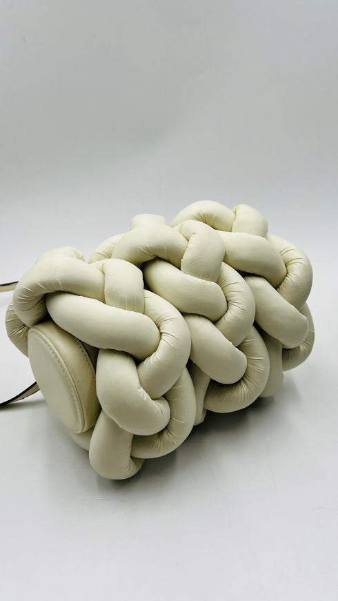 Borsa bianca intrecciata