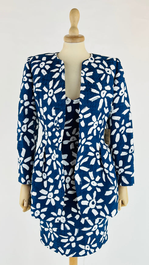 Completo giacca e abito stampa fiori bianchi