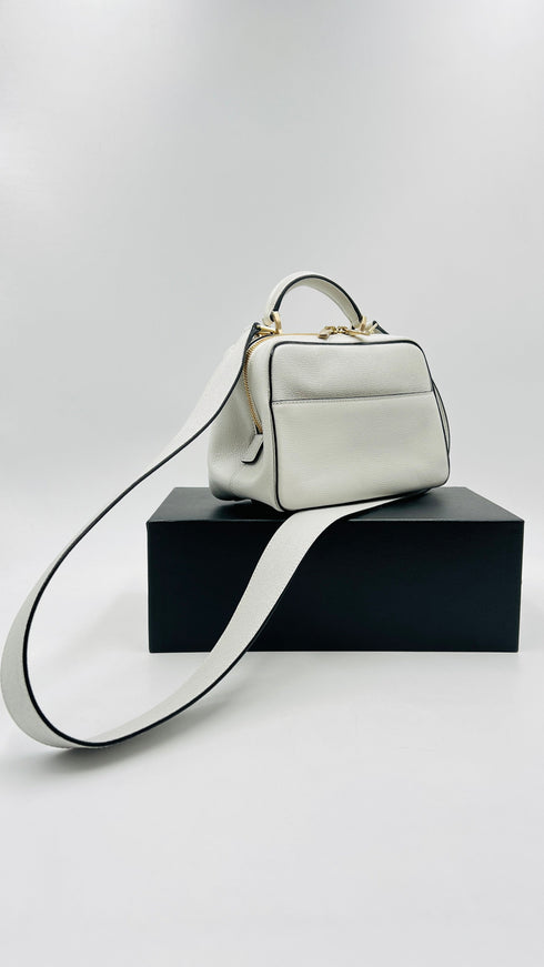 Borsa con tracolla bianca