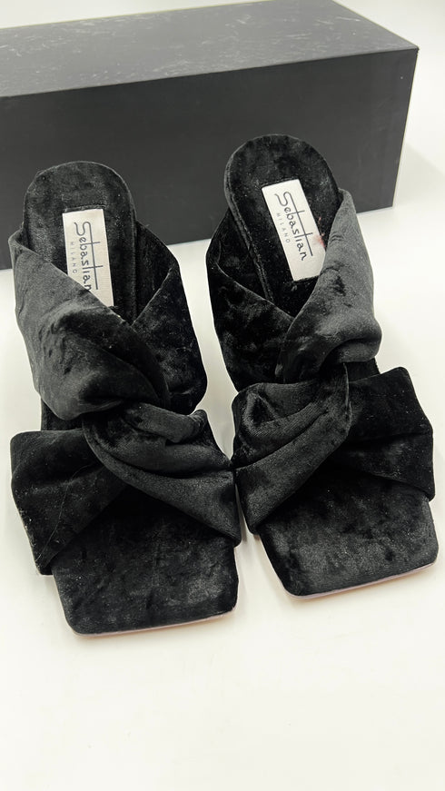 Sandali annodati effetto velluto