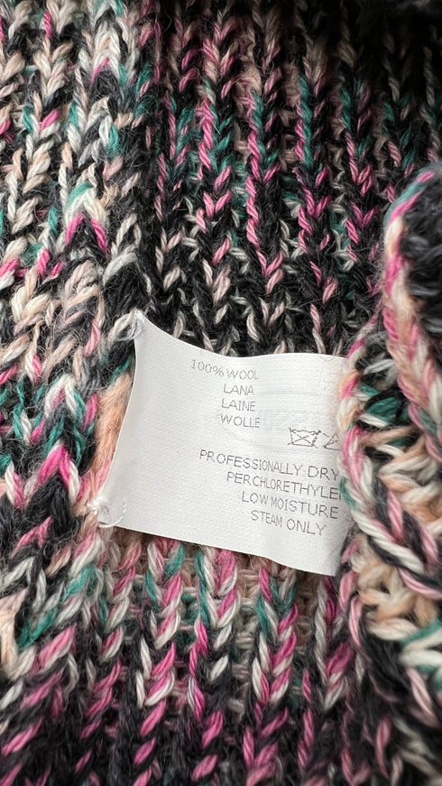 Soprabito in maglia con cartellino