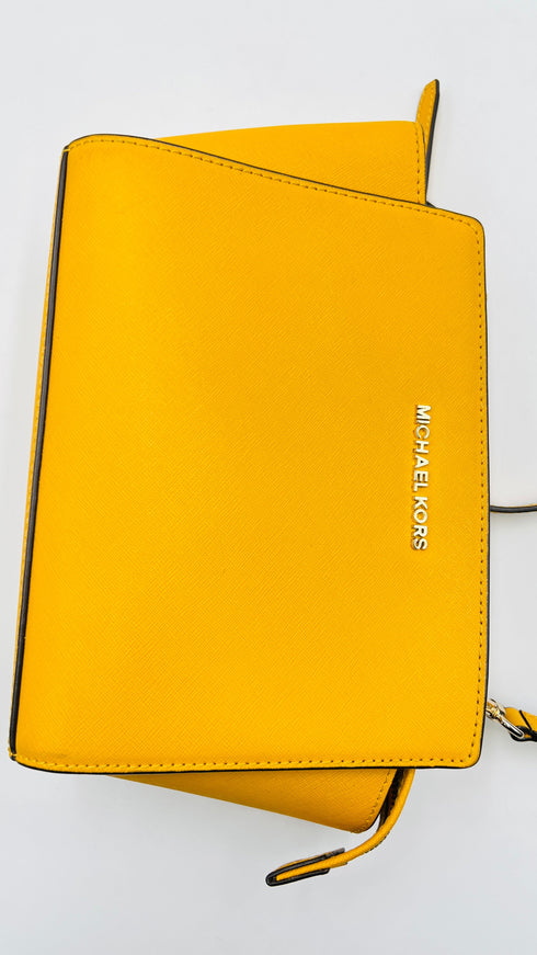 Borsa tracolla in saffiano