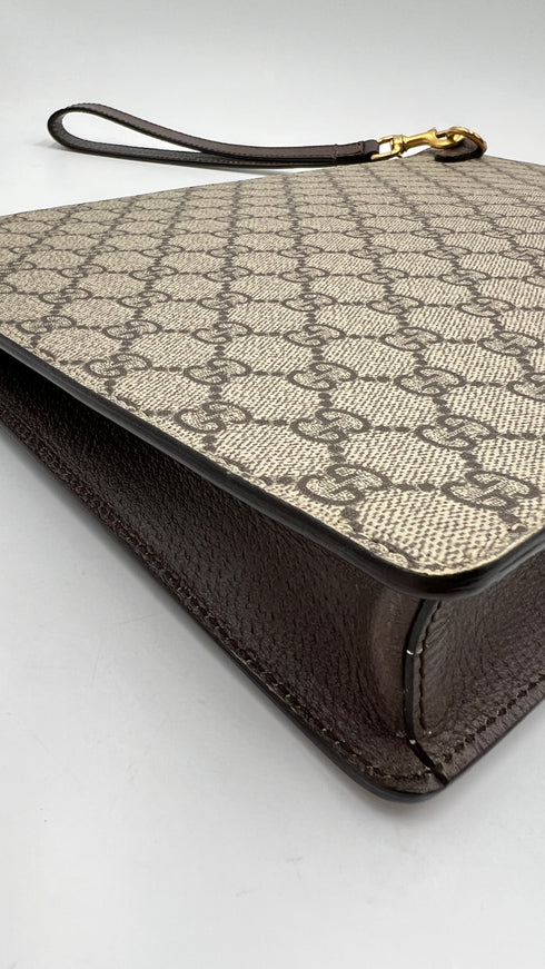 Pochette GG ape
