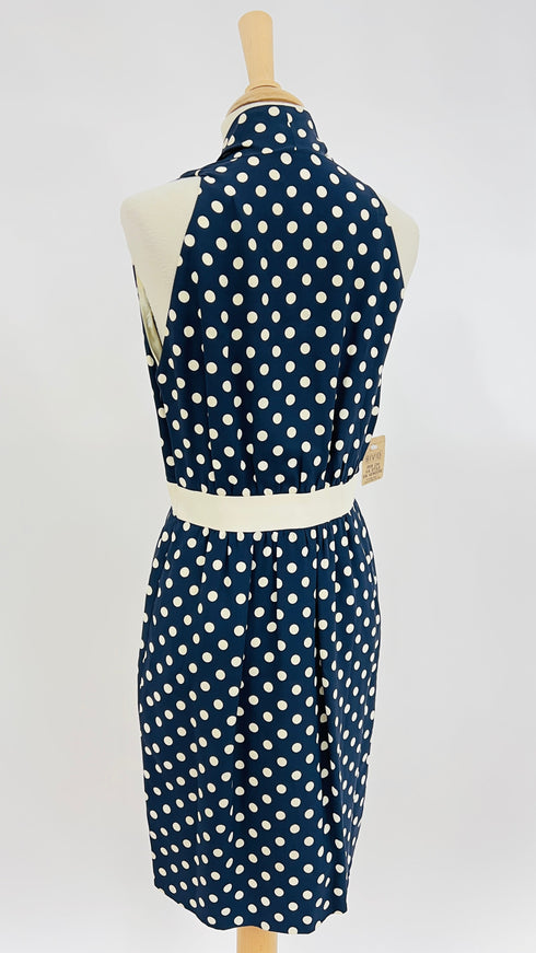 Abito corto a pois con fiocco