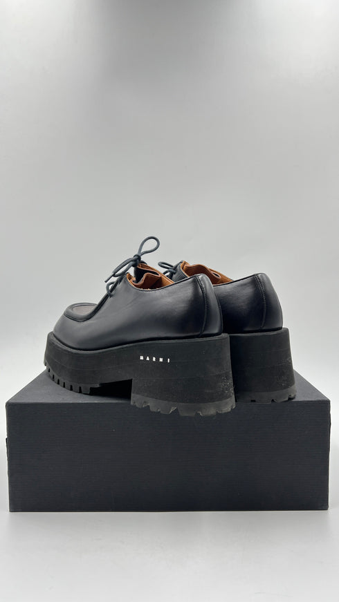 Scarpa stringata con platform N.38