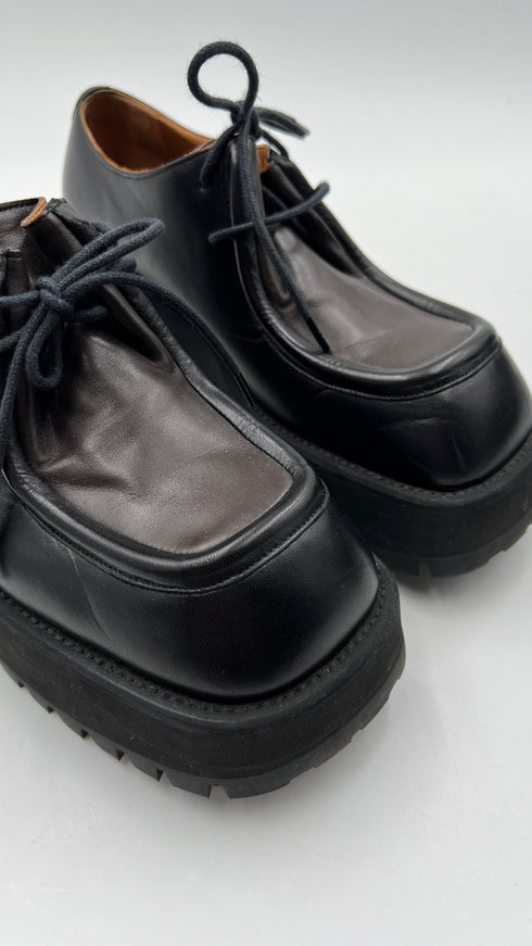 Scarpa stringata con platform N.38