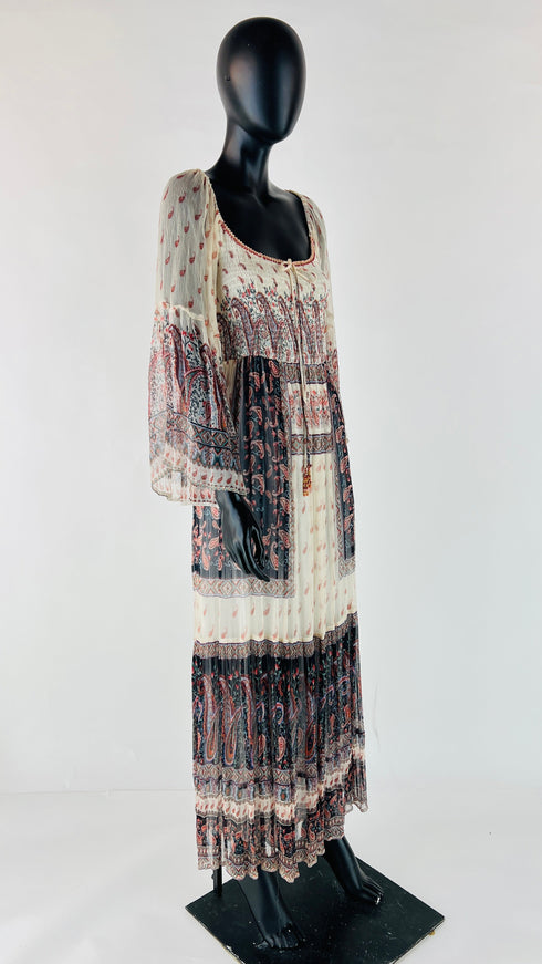 Abito maxi stampa paisley con cartellino