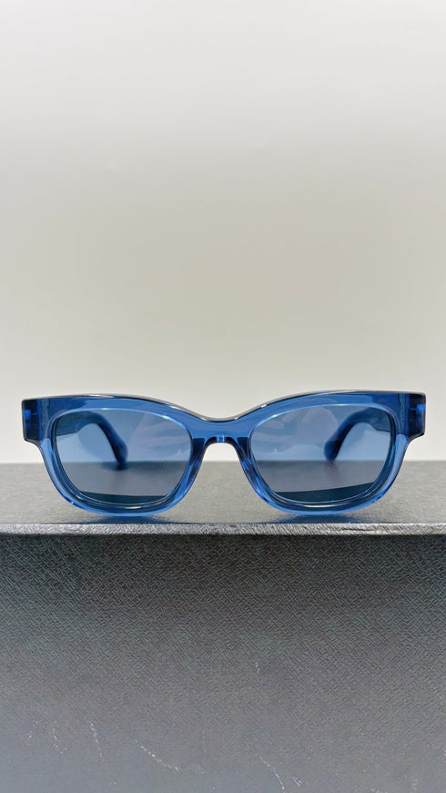 Occhiali da sole logati