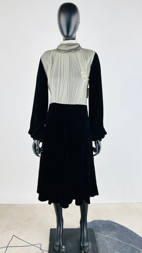 Abito midi con pietra a cuore