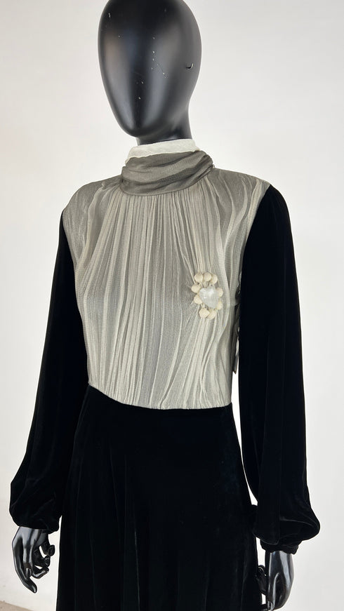 Abito midi con pietra a cuore