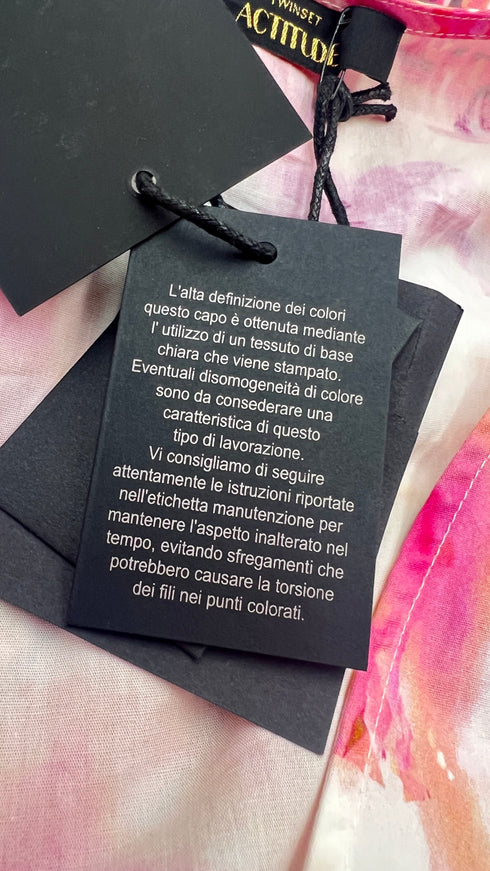 Abito corto con cartellino