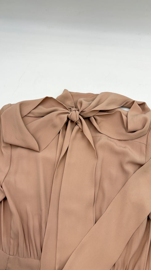 Abito midi con cut-out