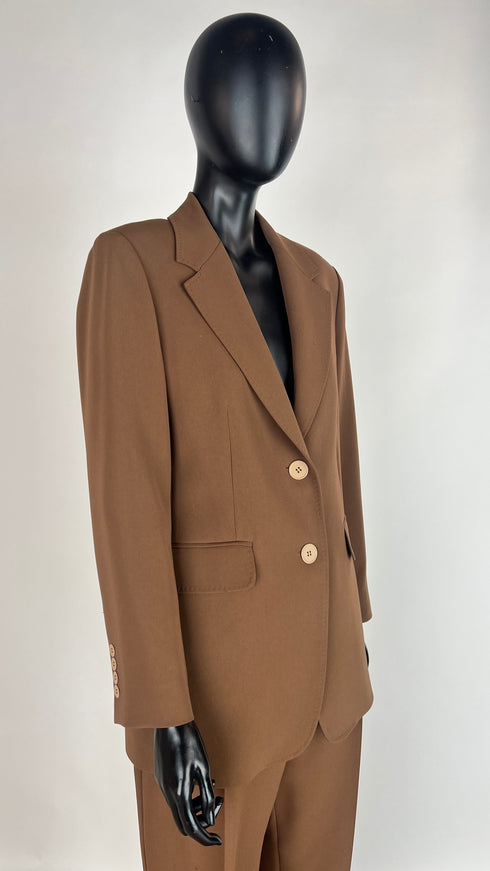 Completo marrone classico