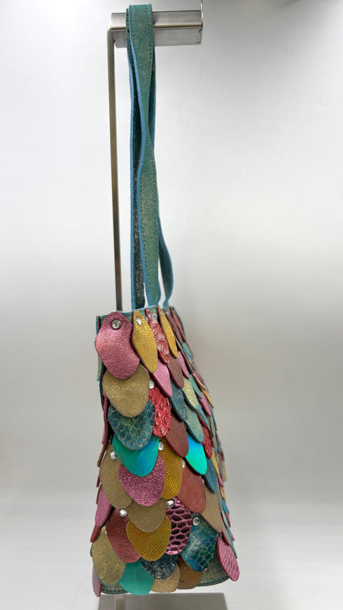 Borsa a spalla con applicazioni vintage