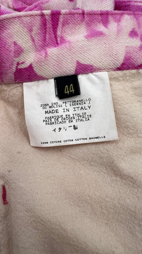 Shorts motivo fantasia