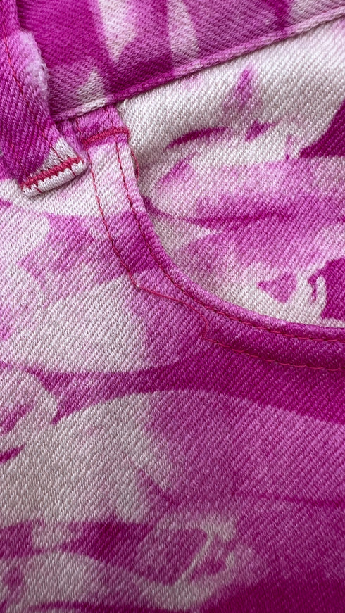 Shorts motivo fantasia