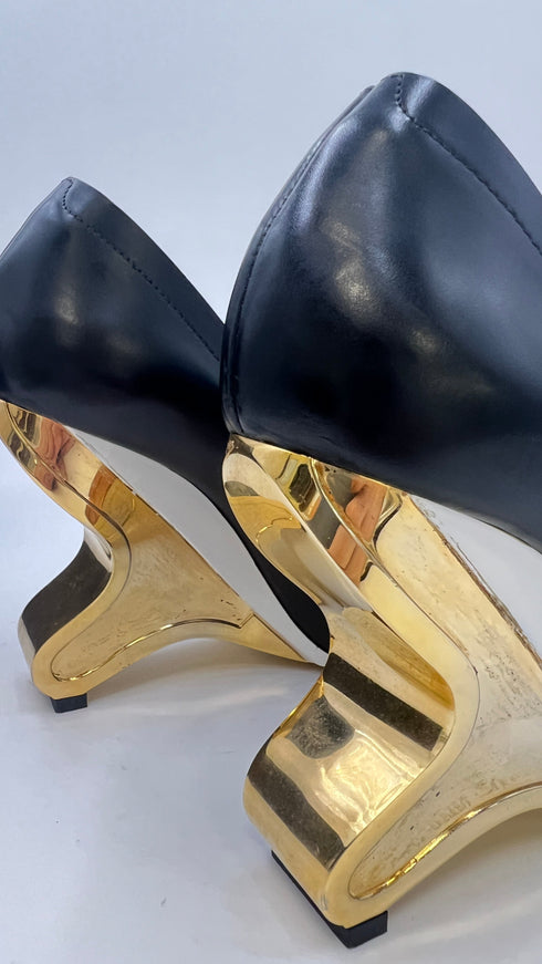 Décolleté con tacco scultura