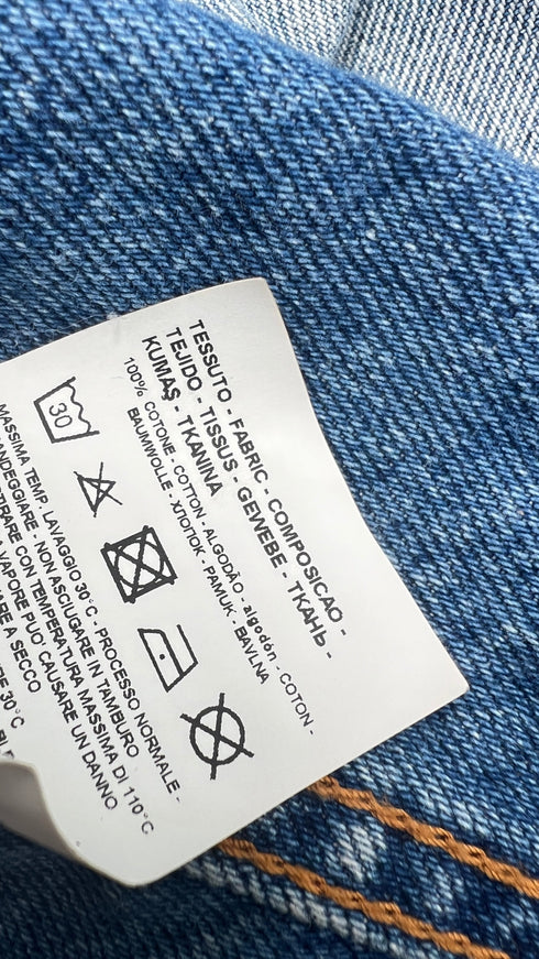 Giacca cropped sfrangiata