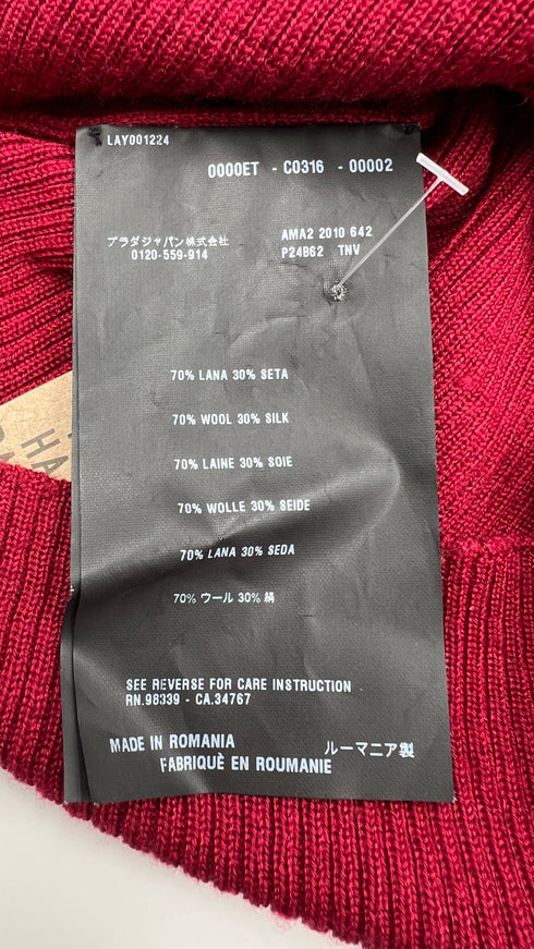 Maglia in lana-seta con cartellino