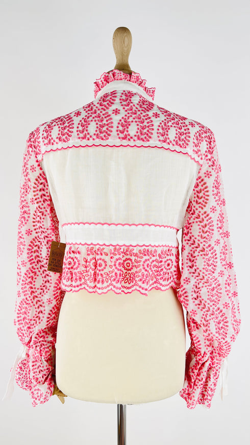 Camicia cropped ricamata