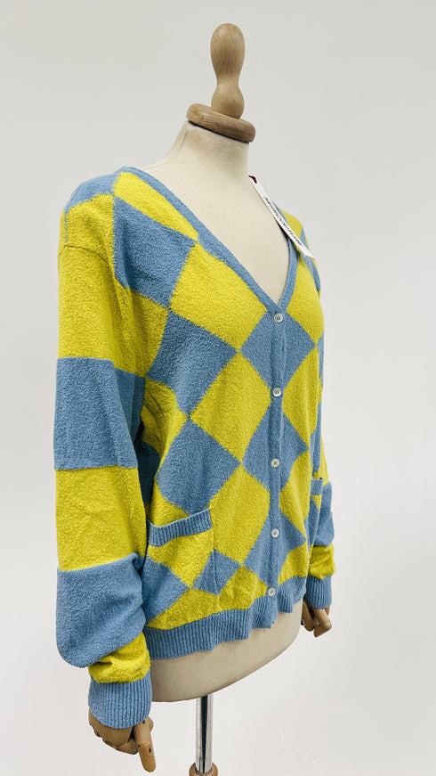 Cardigan a rombi con cartellino