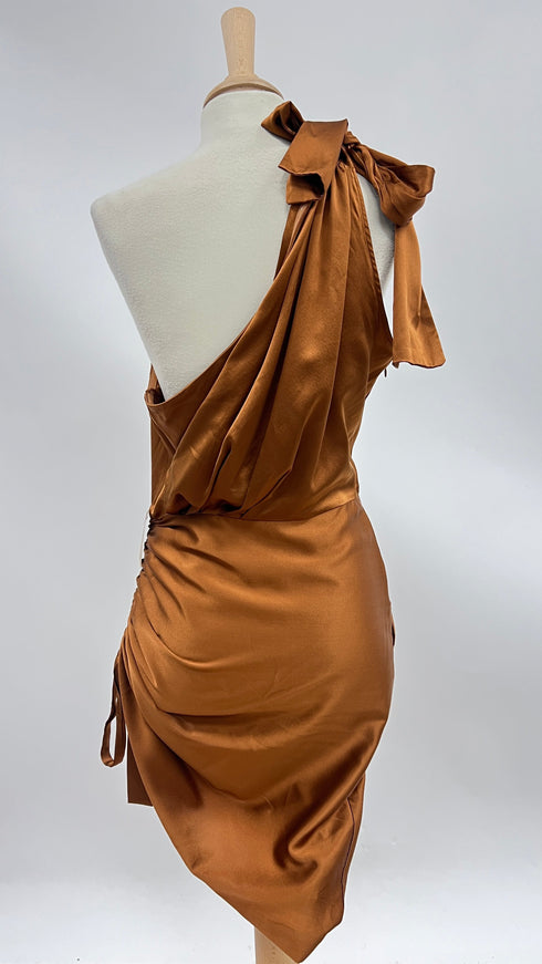 Abito monospalla corto in raso