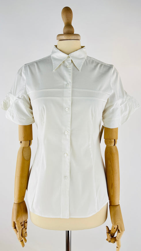Camicia sfiancata bianca
