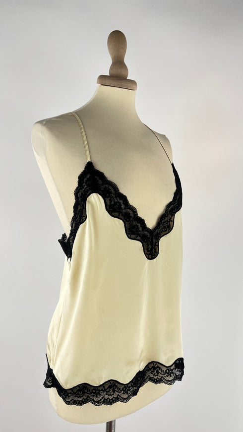 Top in seta e pizzo