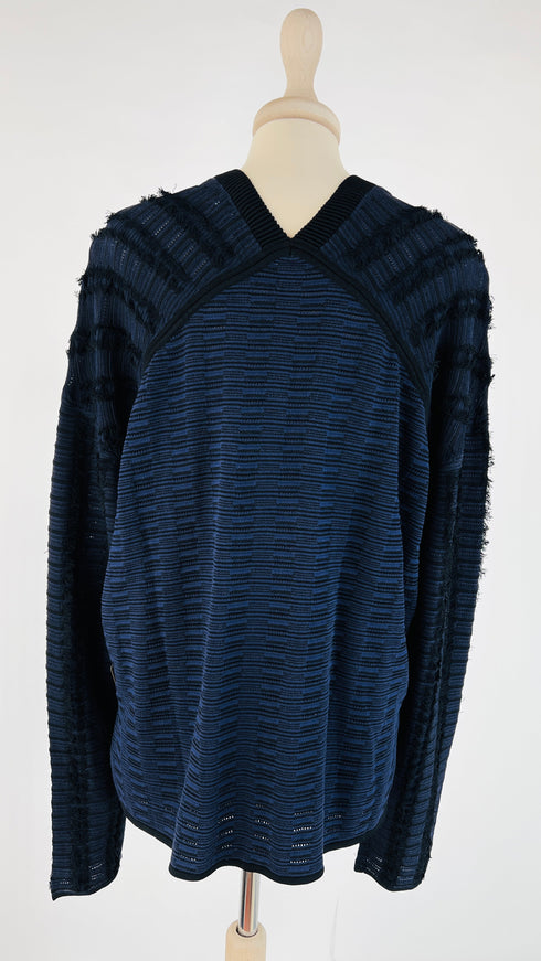 Cardigan blu-nero sfrangiato