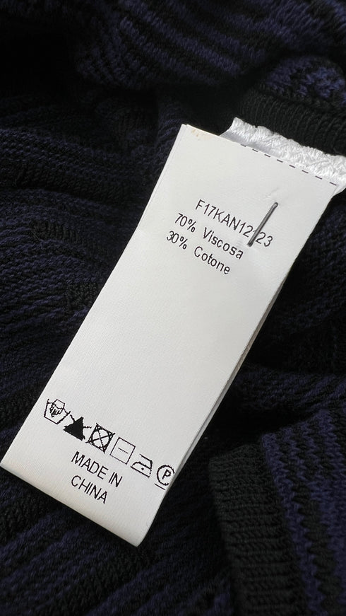 Cardigan blu-nero sfrangiato