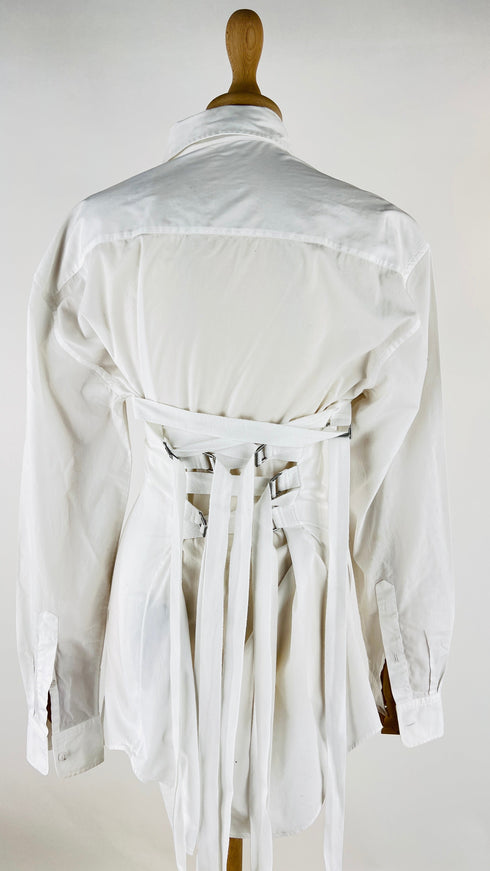 Camicia con fibbie