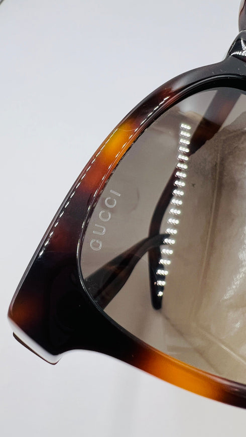 Occhiali da sole logo e stelle