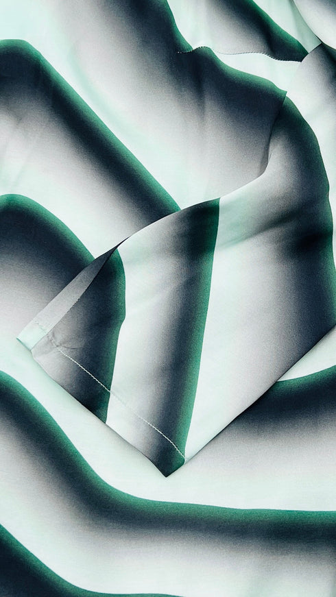 Abito corto con cartellino