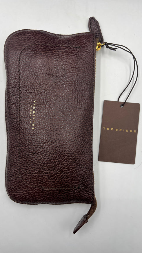 Pochette in pelle con cartellino