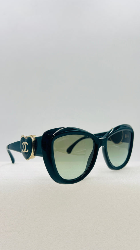 Occhiali quadrati da sole